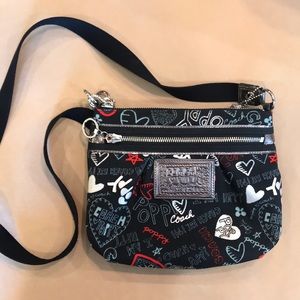 Small Adorable Coach Poppy Purse